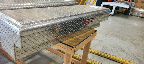 Weather Guard USED 174-0-01 Lo-Side Box
