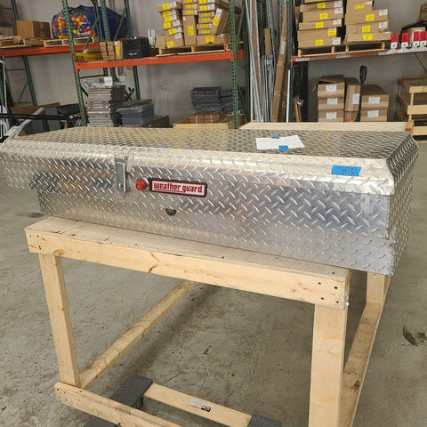 Weather Guard USED 174-0-01 Lo-Side Box